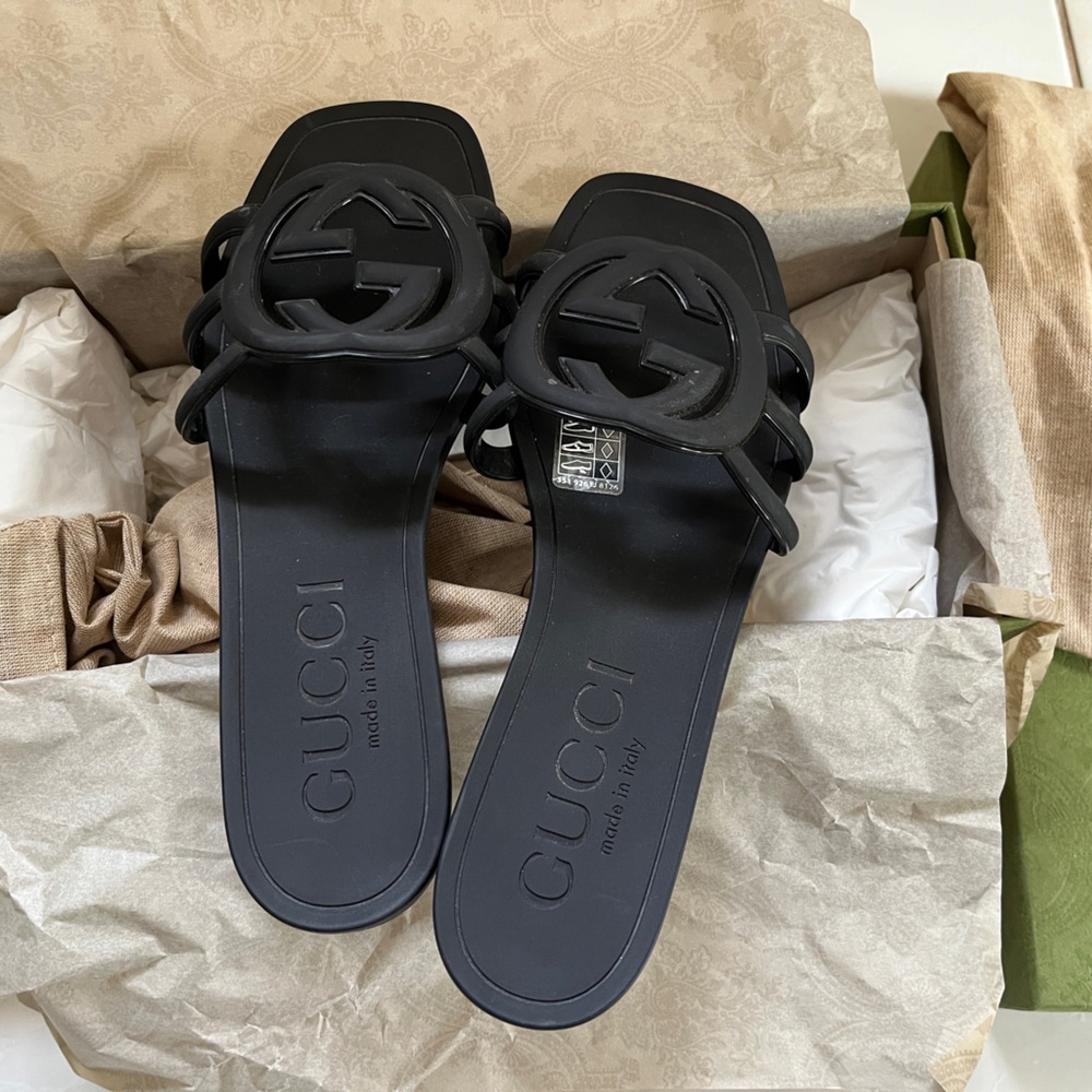 Gucci Black Logo Sandals - Picture 2 of 4